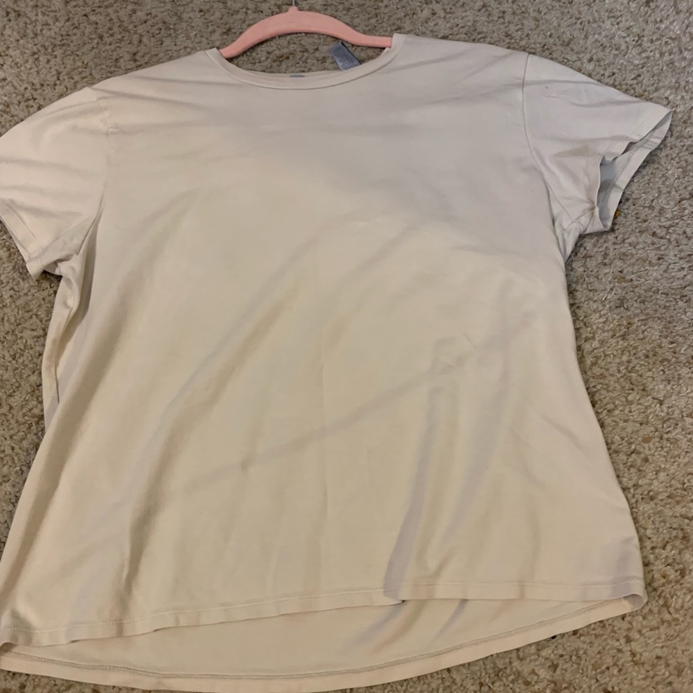 cream shorter t-shirt
